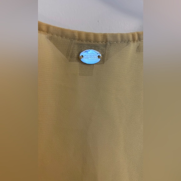 Sheer Guess High-Low Top 🌼 - Picture 3 of 5